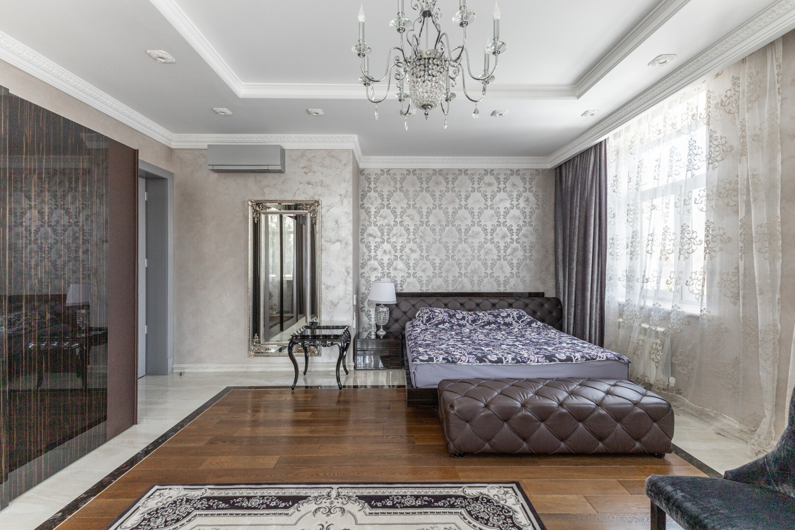 Дом 450м²+ участок с бассейном!