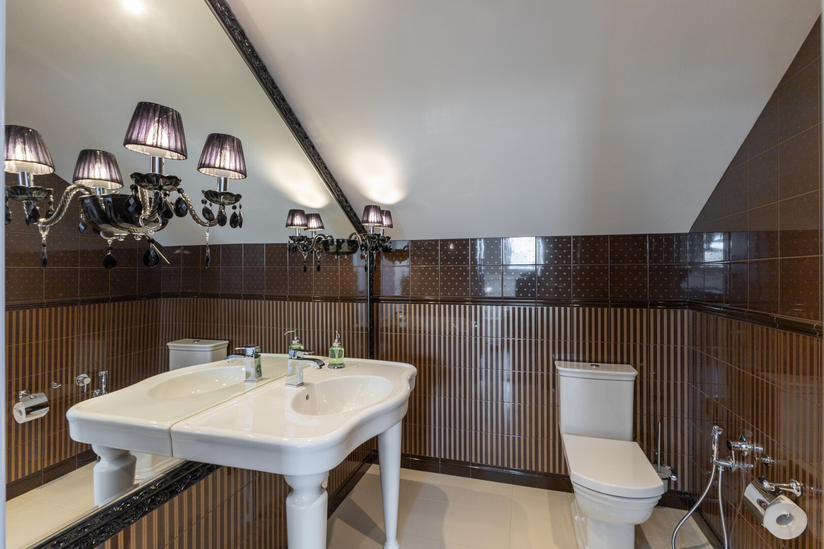 Дом 450м²+ участок с бассейном!
